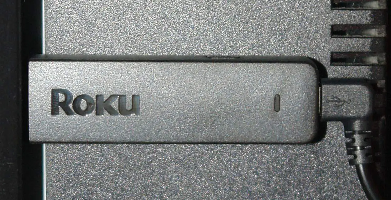 Roku Streaming Stick aangesloten op tv via HDMI