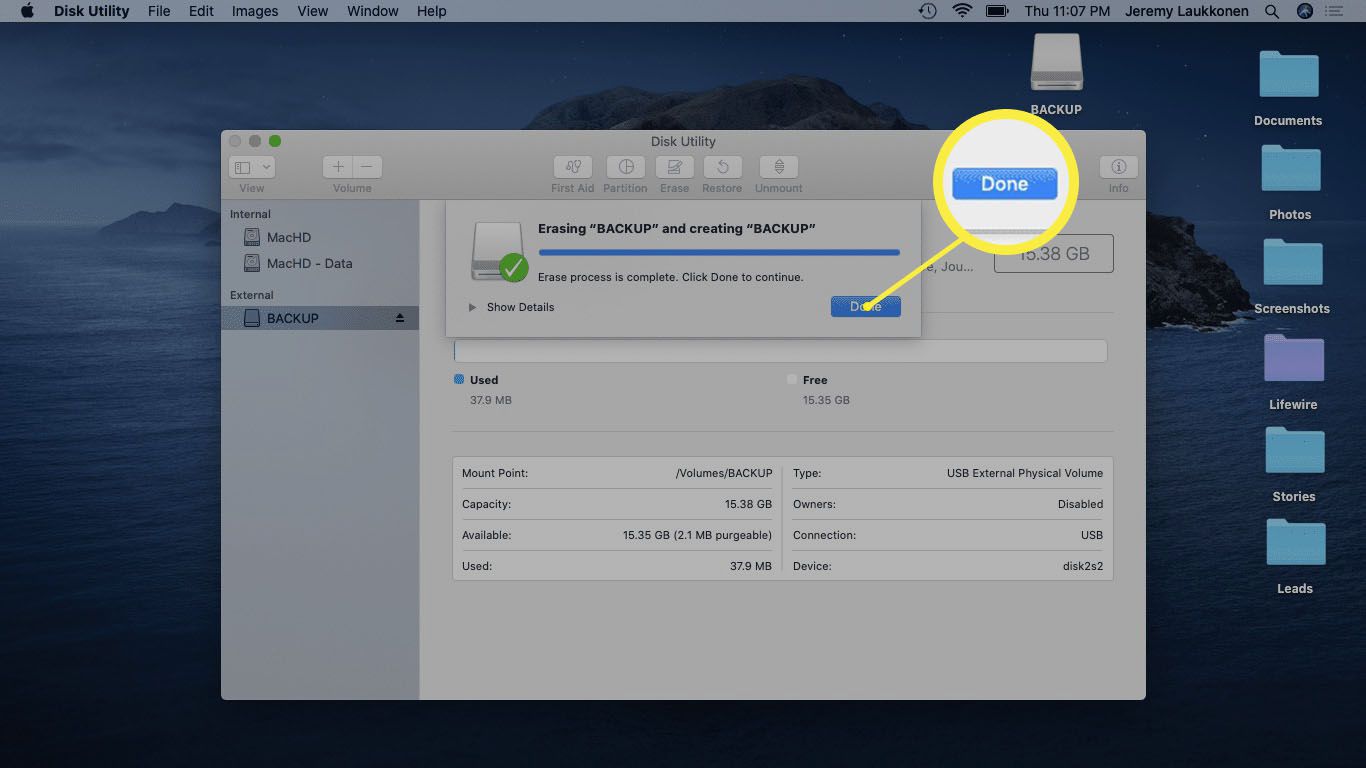 Een screenshot van een geformatteerde USB-drive op Mac.