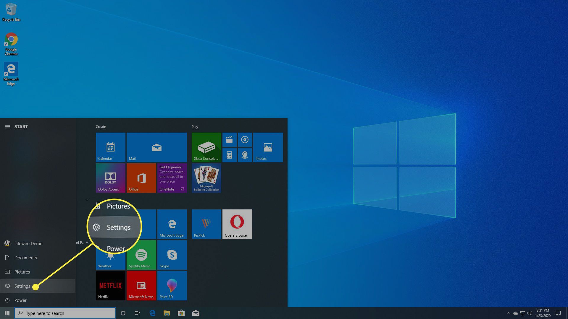 Het Windows 10 Start-menu met Instellingen gemarkeerd