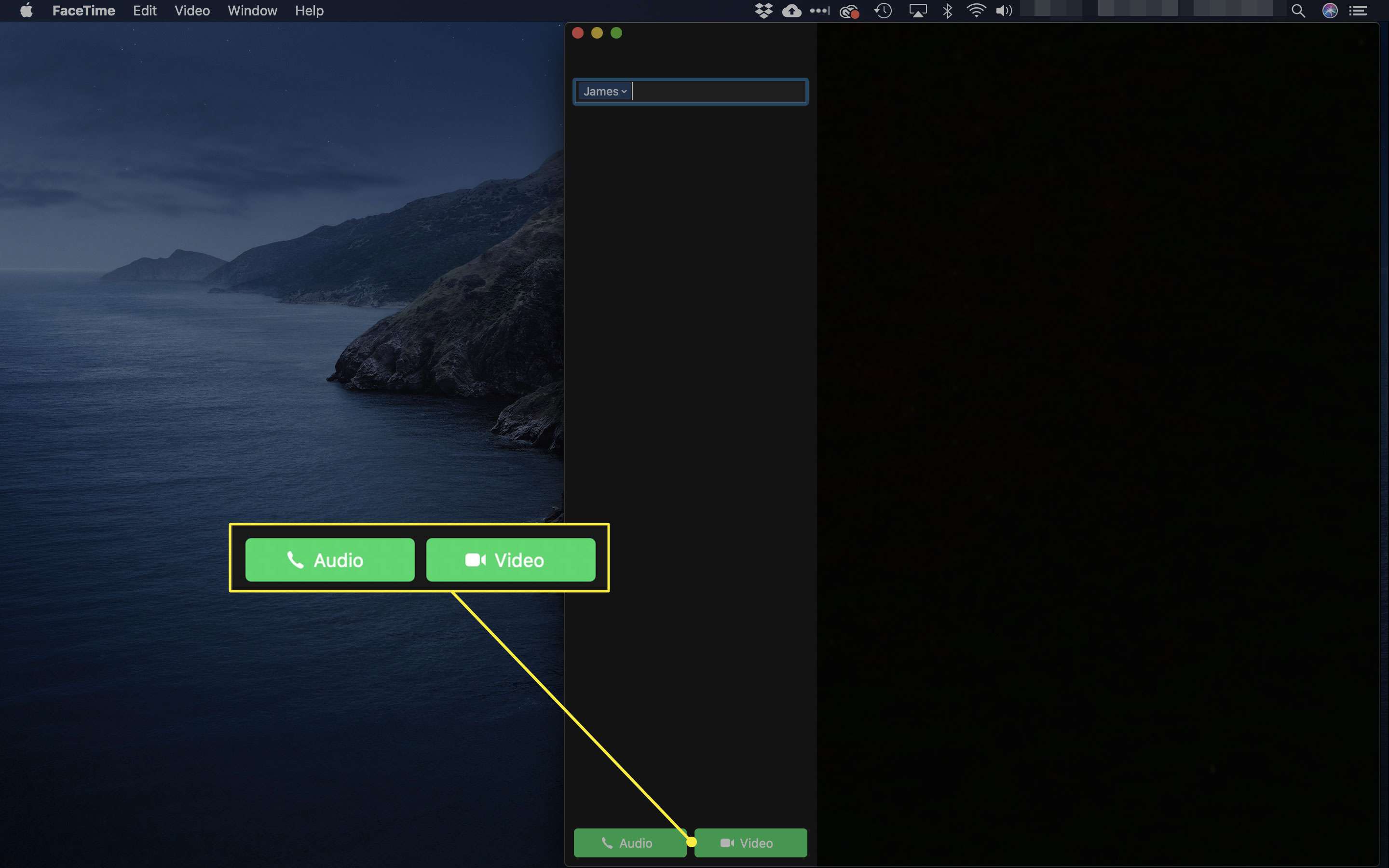 De FaceTime-app voor macOS met de audio- en video-oproepknoppen gemarkeerd