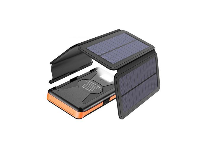Een oplader voor zonnecellen van X-Dragon.