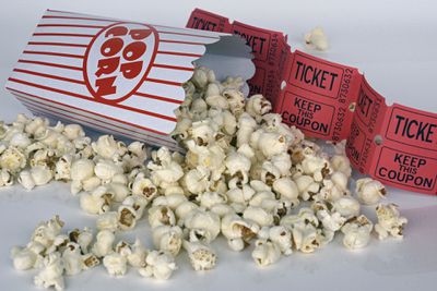 Gemorste popcorn en bioscoopkaartjes