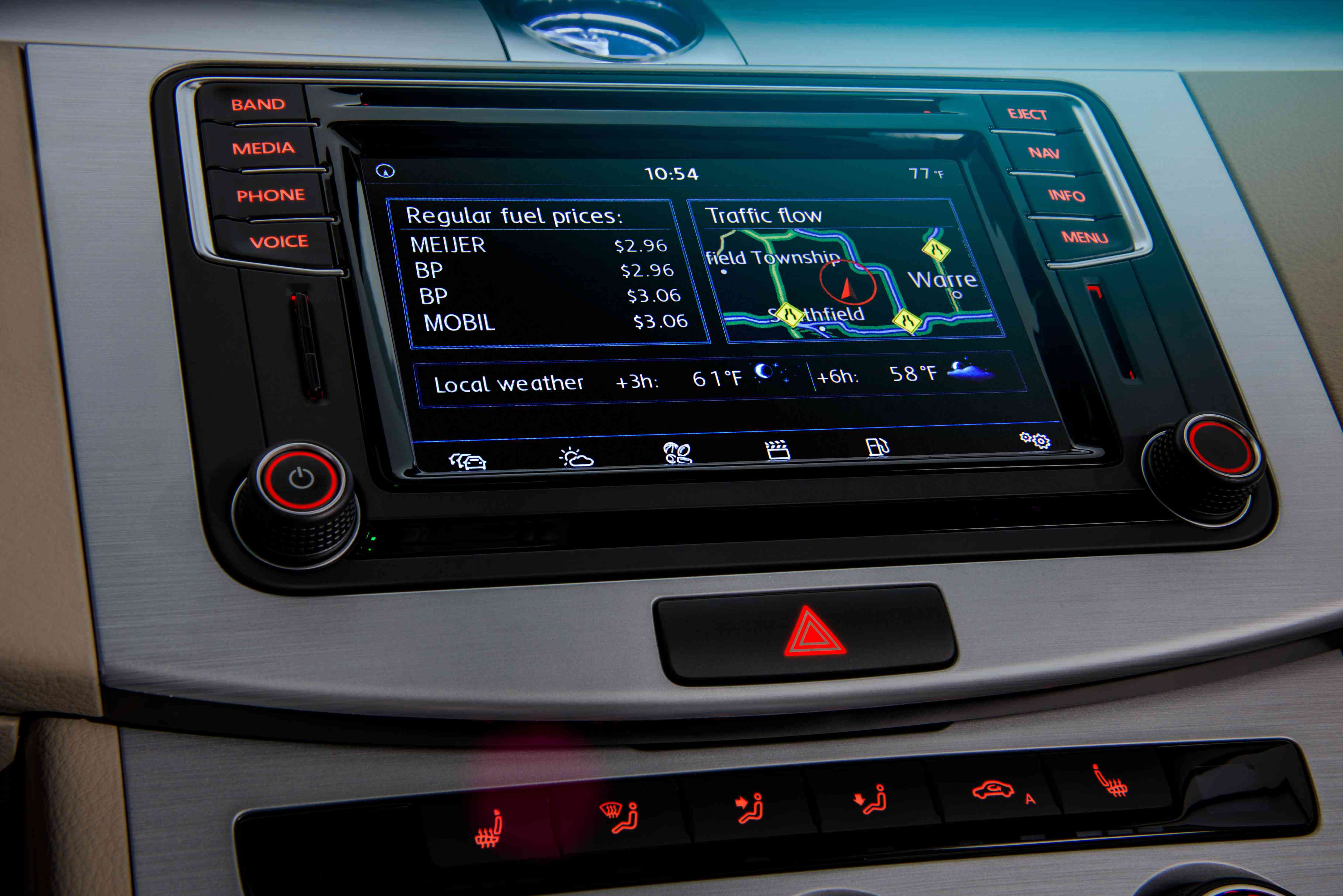 Volkswagen Travel Link met geïntegreerde Sirius radio.