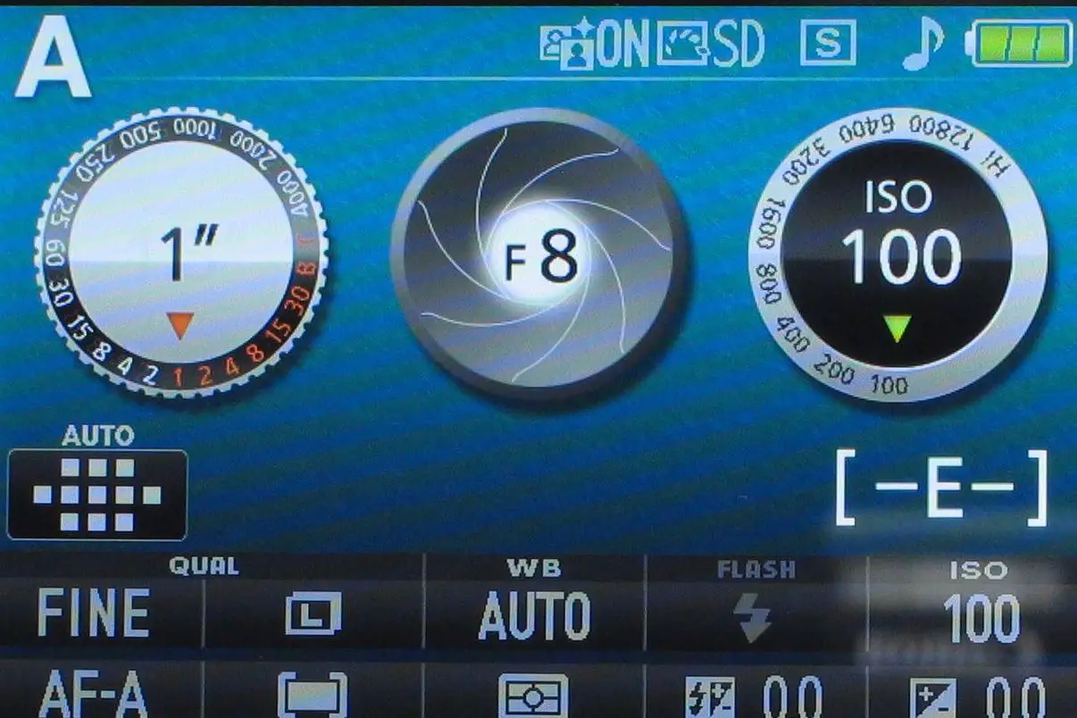 Camera LCD detaillering shot specs