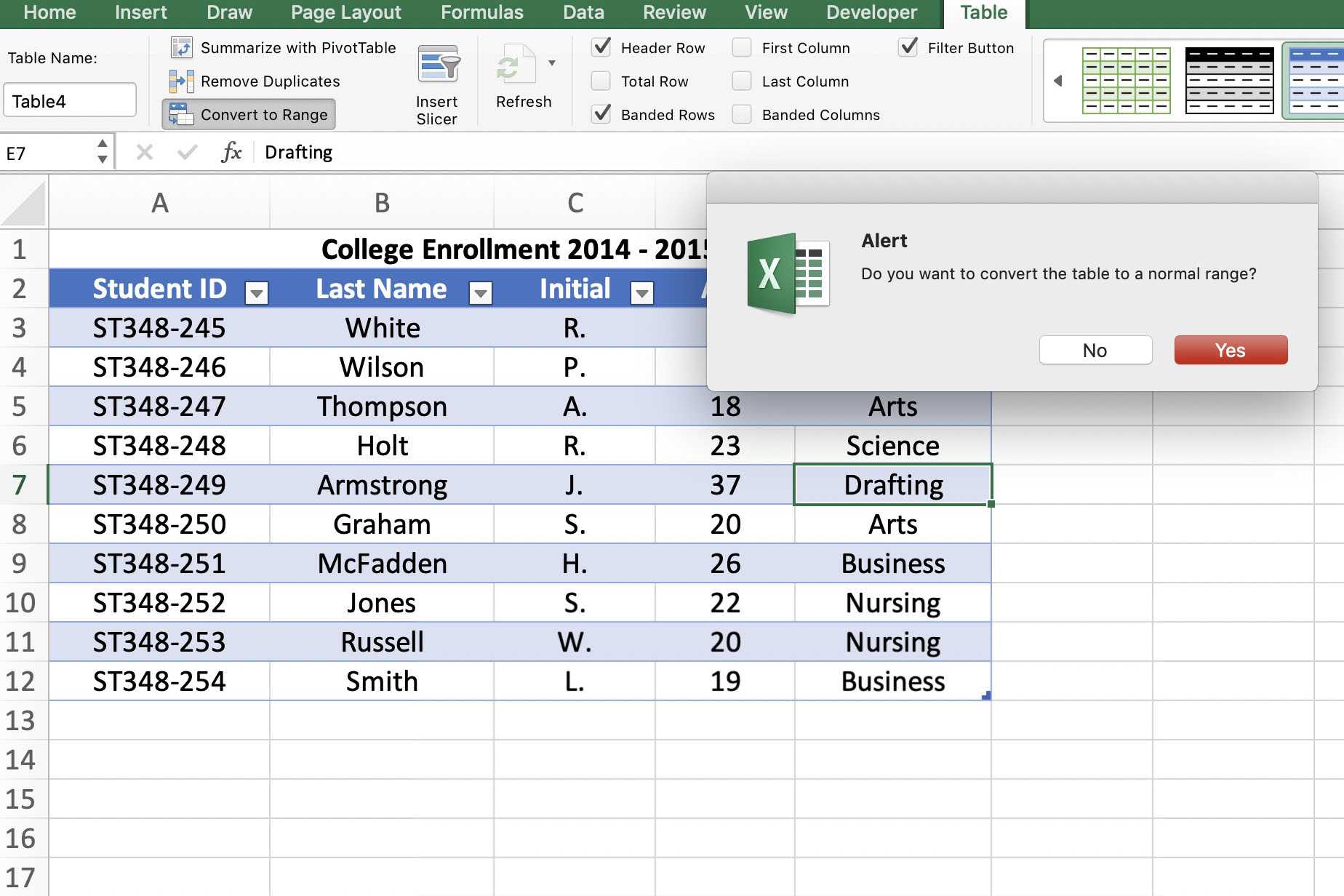 Screenshot van Excel met conversie van tabel naar bereik