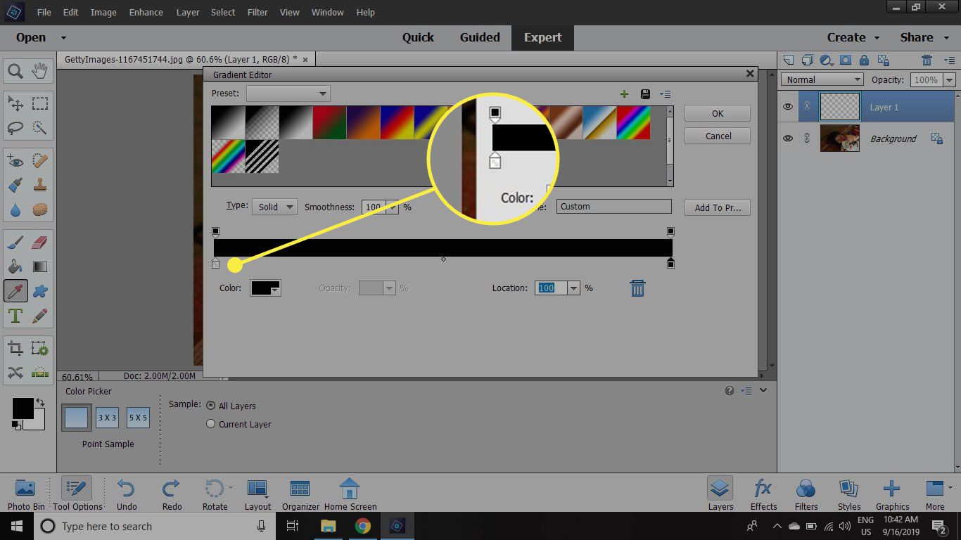 Een screenshot van Photoshop Elements met het vak in de Gradient Editor gemarkeerd