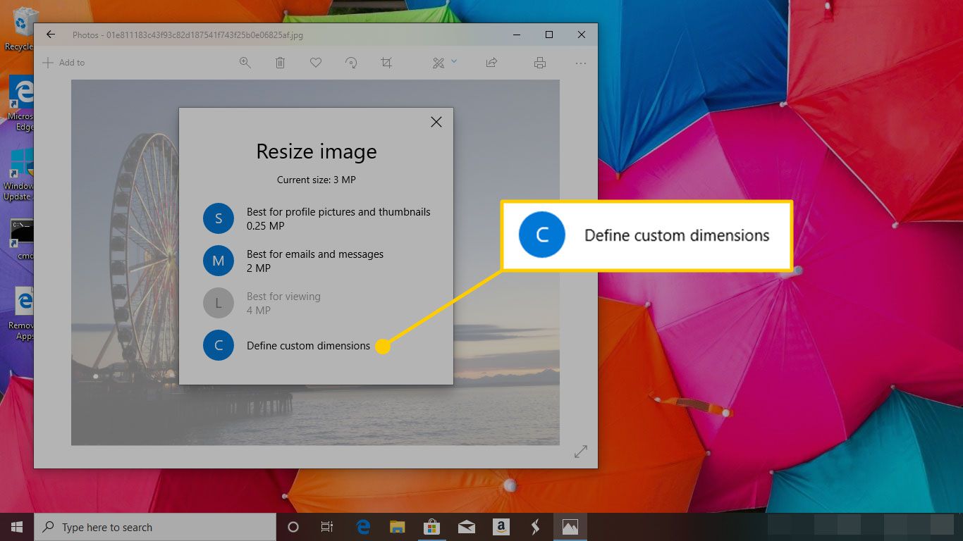 Formaat van afbeelding wijzigen in Foto's voor Windows 10 met de optie Aangepaste afmetingen definiëren gemarkeerd