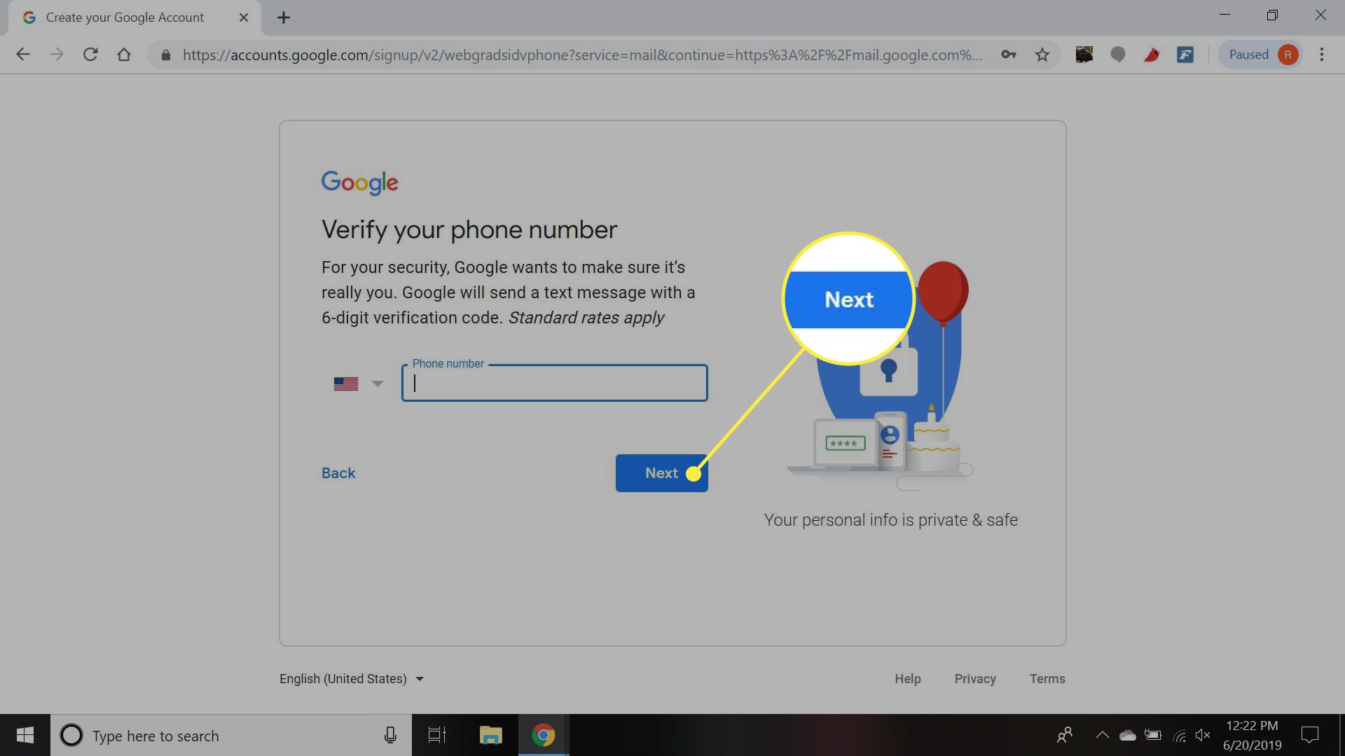 Een screenshot van het telefoonverificatiescherm van Google met de knop Volgende gemarkeerd