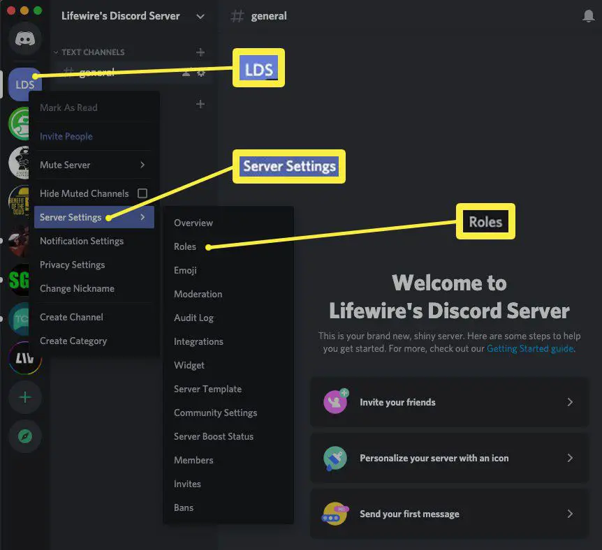 Een screenshot van de te nemen stappen bij het gebruik van rollen op een Discord-server.