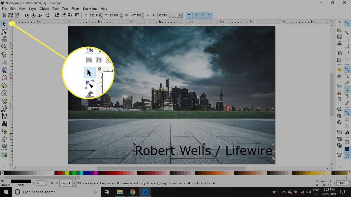 Een schermafbeelding van Inkscape met het gereedschap Selecteren gemarkeerd