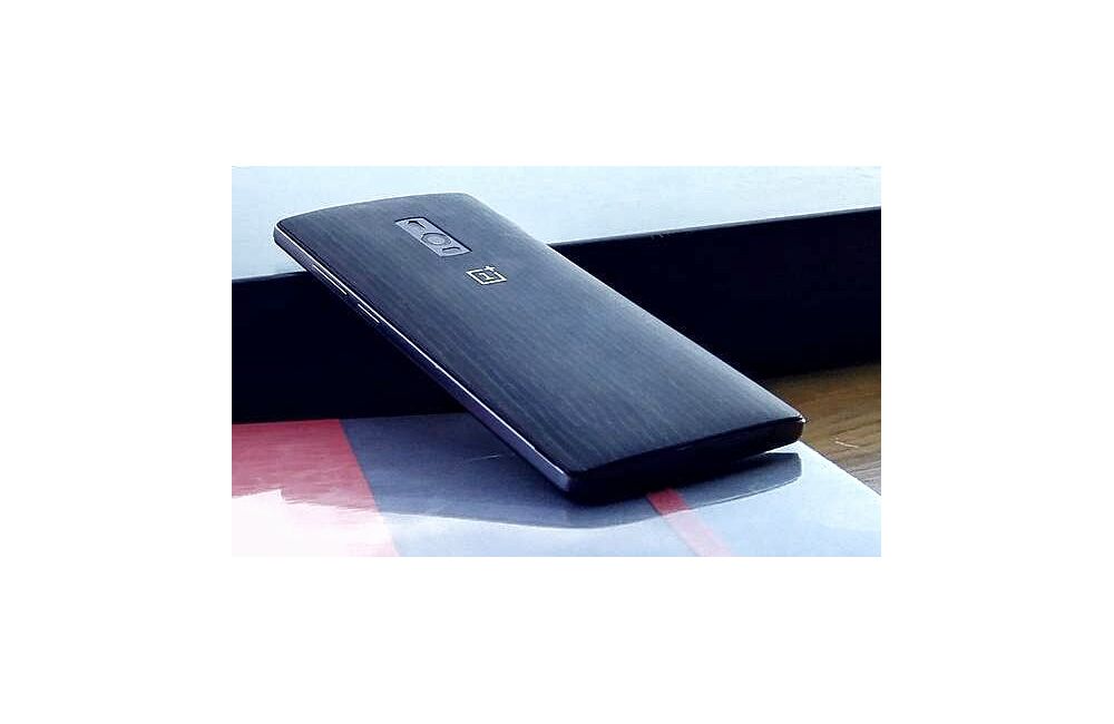 OnePlus 2-smartphone vanaf de achterkant