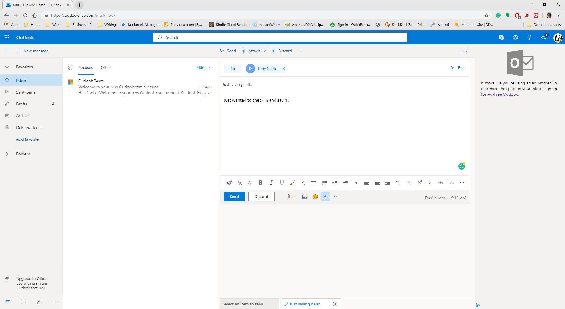 Een e-mail opstellen in Outlook.com.