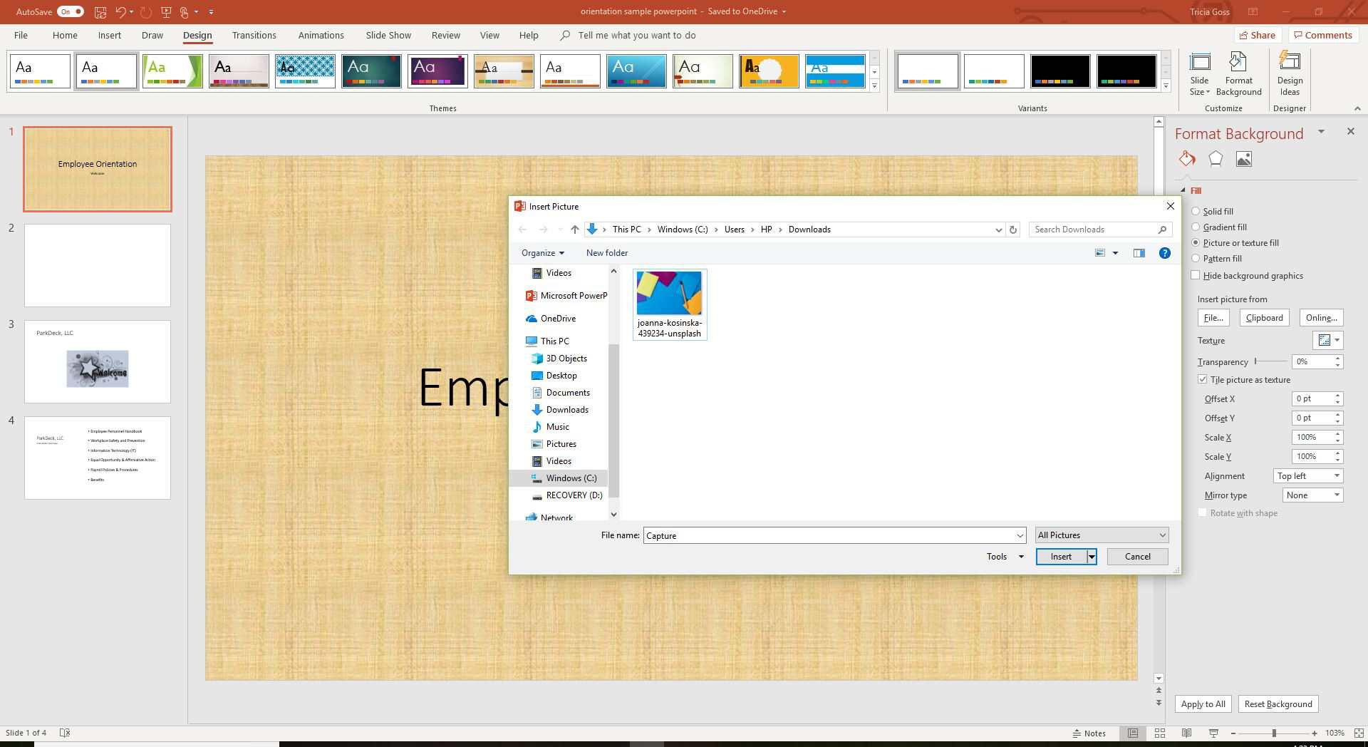 Een schermafbeelding met de functie Achtergrondafbeelding invoegen in PowerPoint.