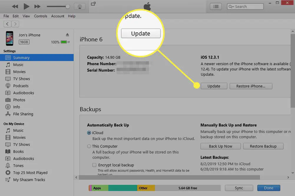 Een screenshot van iTunes met de Update-knop gemarkeerd