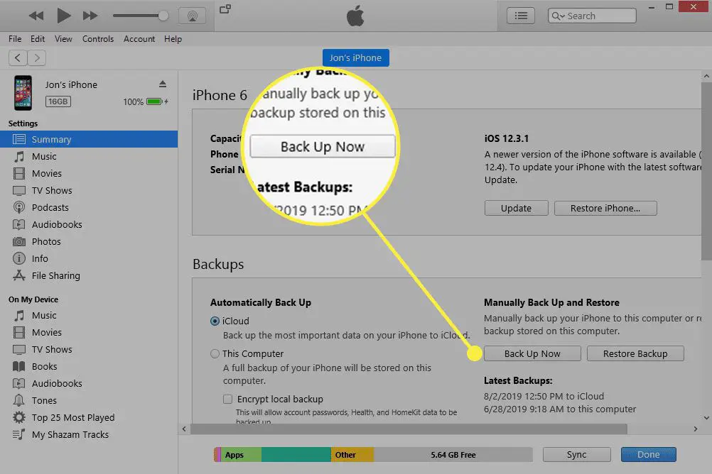 Een screenshot van iTunes met de knop Nu een back-up maken gemarkeerd