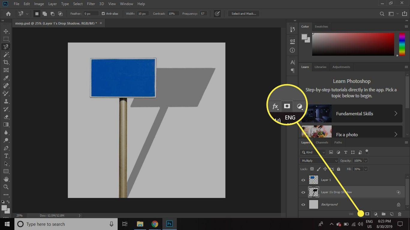 Een screenshot van Photoshop met de knop Laagmasker gemarkeerd