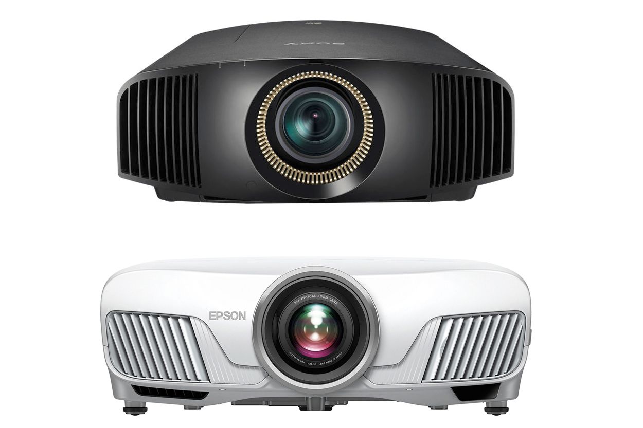 Sony VPL-VW365ES Native 4K (boven) - Epson Home Cinema 5040 4Ke (onder) projectoren