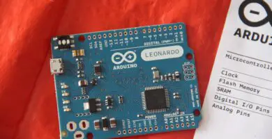 Arduino Leonardo 57b9fdc63df78c8763d18e26