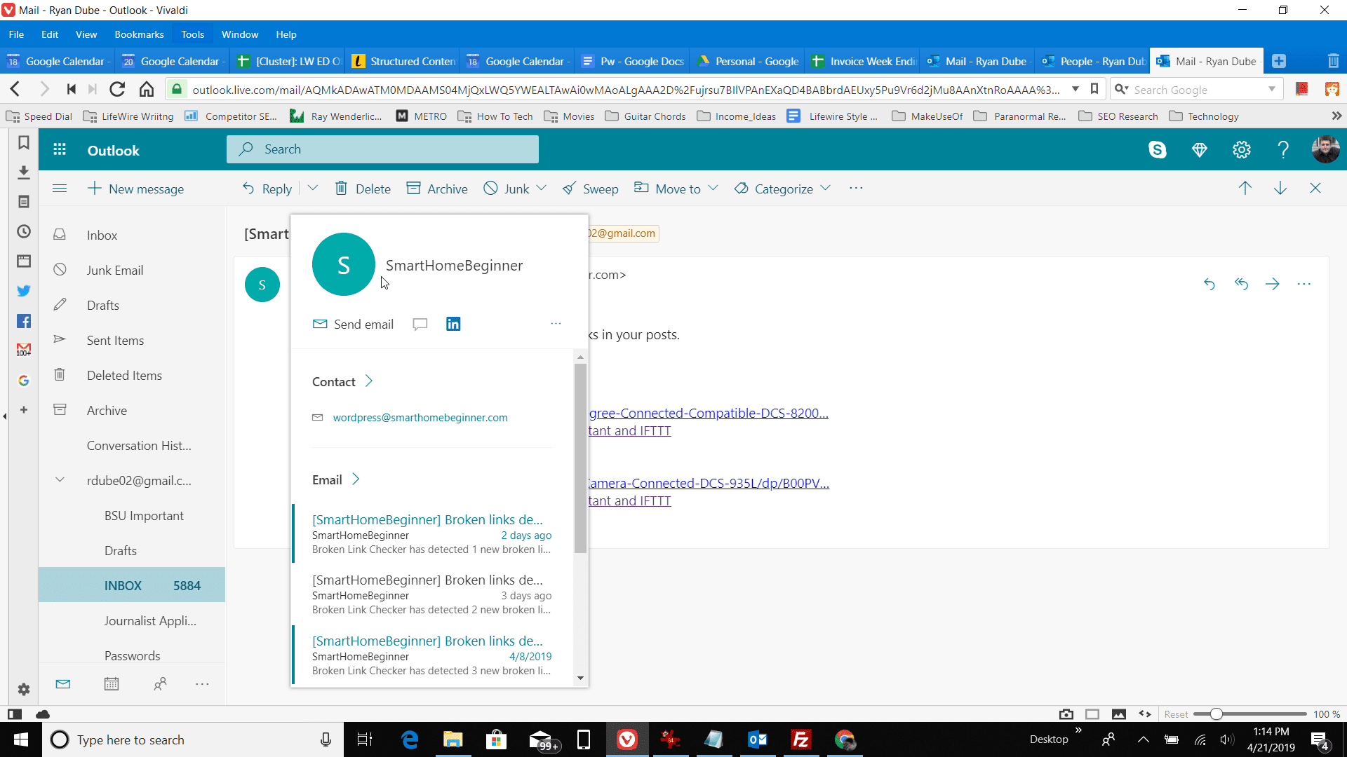 Screenshot van het selecteren van een contact in Outlook.com