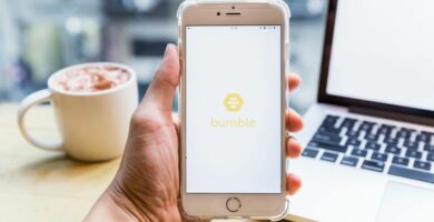 Bumble Spotlight gebruiken 57 GettyImages 1015802590 5c8ad2a846e0fb000146acc9