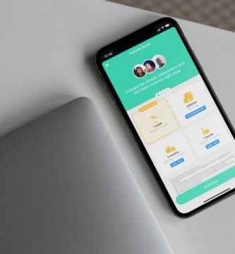 TopdownviewofiPhoneX 8f65402052e74aa8990d1905bb6b3752