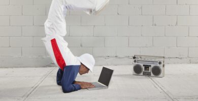 breakdancingwithlaptop 5a483a75aad52b0036f4386f