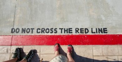 do not cross the red line danielle donders moment getty images 56a6fa9c5f9b58b7d0e5d0a6 936814311cf44433bd983786999b19e2