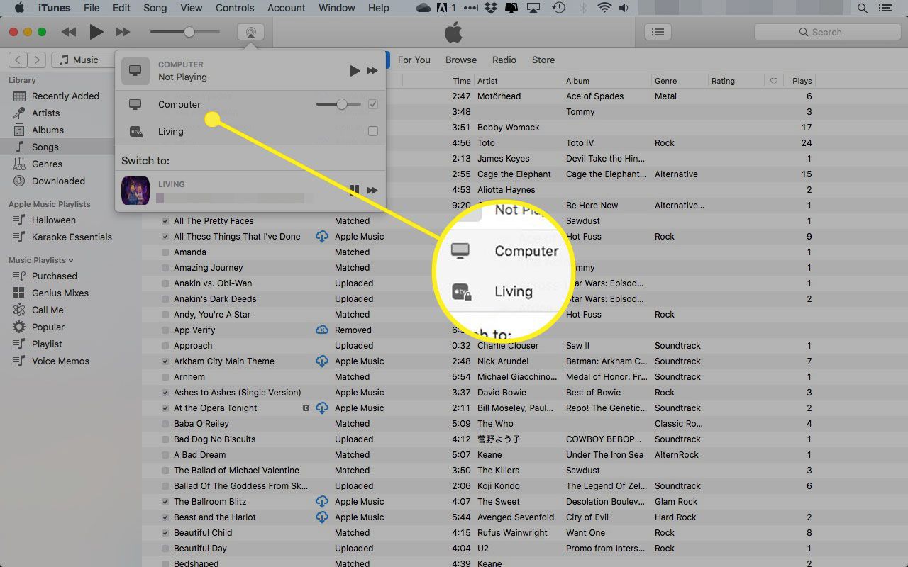 iTunes op een Mac met het AirPlay-menu gemarkeerd