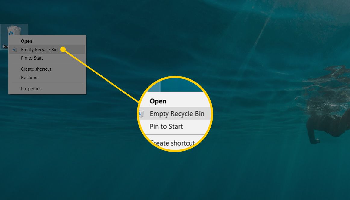 Screenshot met de nadruk op Windows 10 Desktop en Leeg de Prullenbak rechtsklikmenu