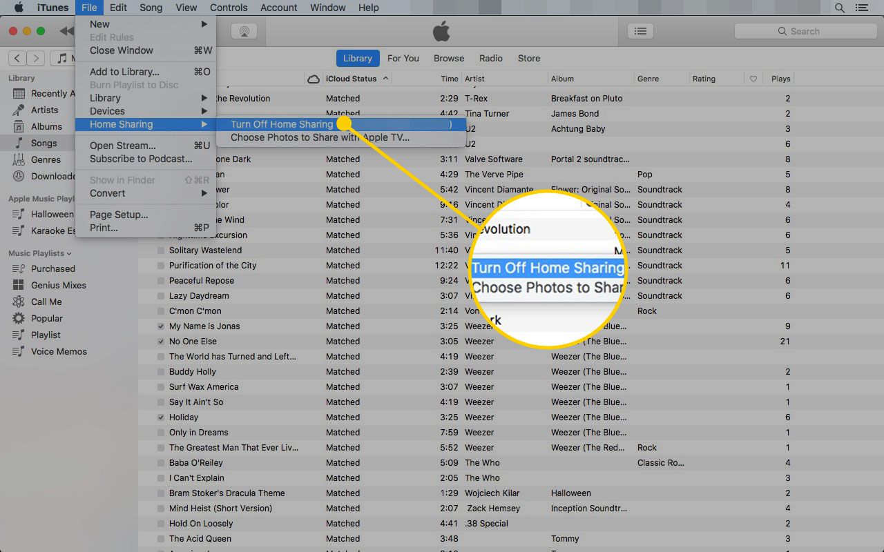 iTunes op een Mac met de menuoptie Thuisdeling uitschakelen gemarkeerd