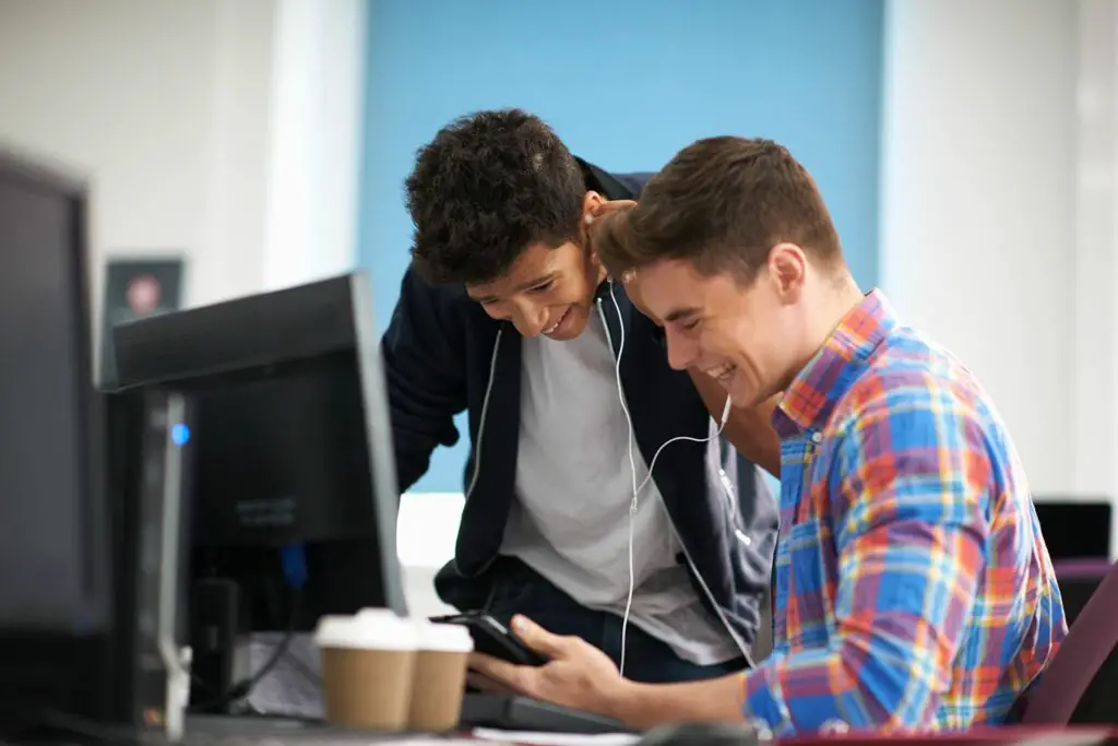 Muziek afspelen in TeamSpeak 3 op pc 1 GettyImages 667609301 21b84cd6beef4aa6869b216af64f9aad