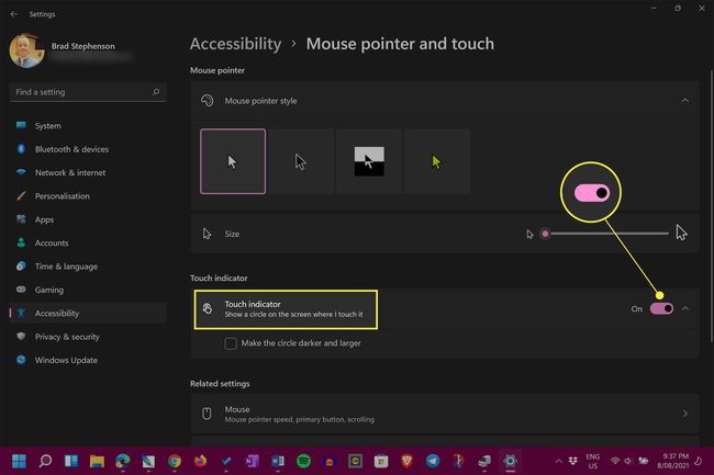 Windows 11 muisaanwijzer en aanraakinstellingen met aanraakindicator en de schakelaar gemarkeerd
