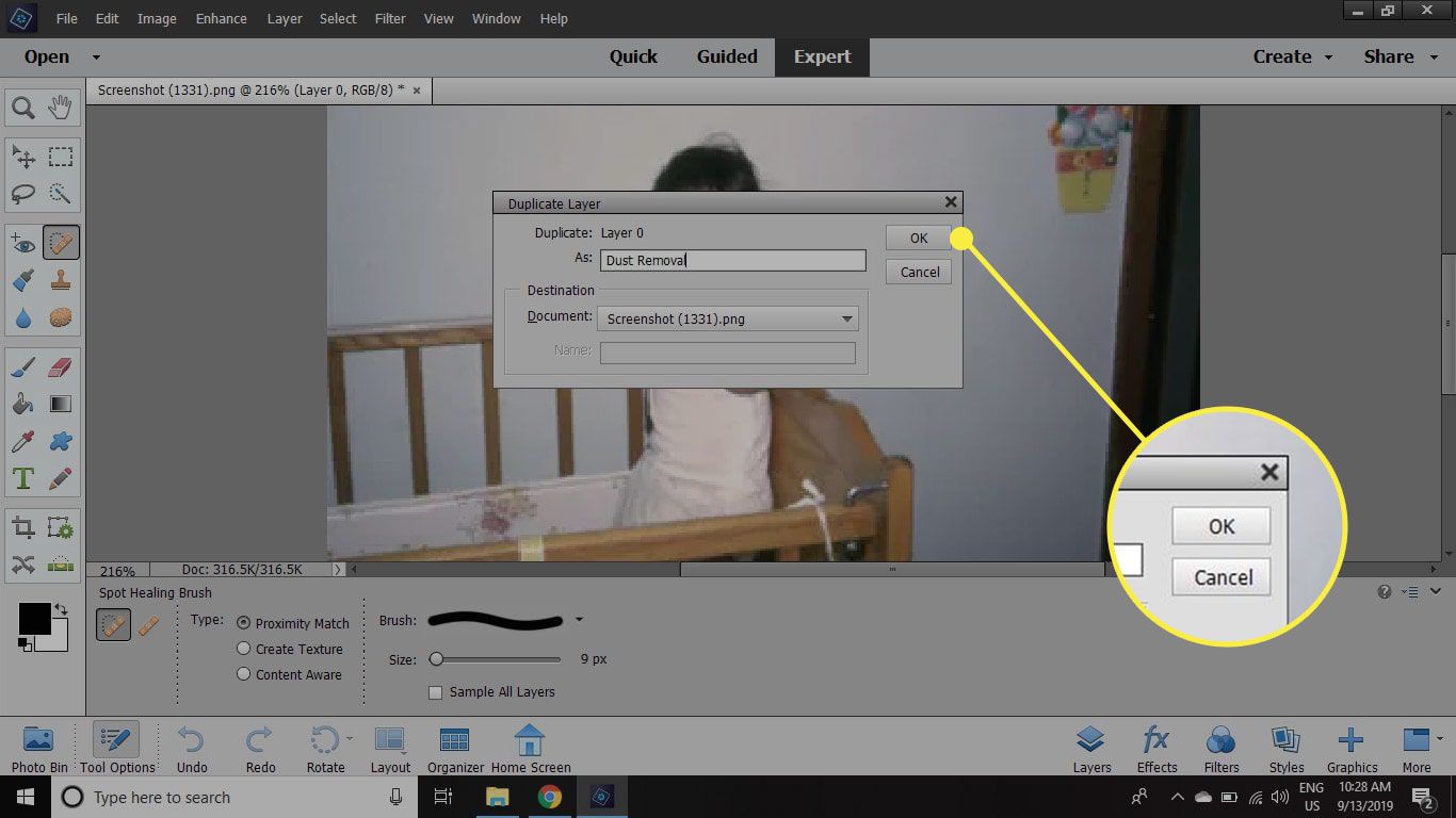 Een screenshot van het Duplicate Layer-venster van Photoshop Elements met de OK-knop gemarkeerd