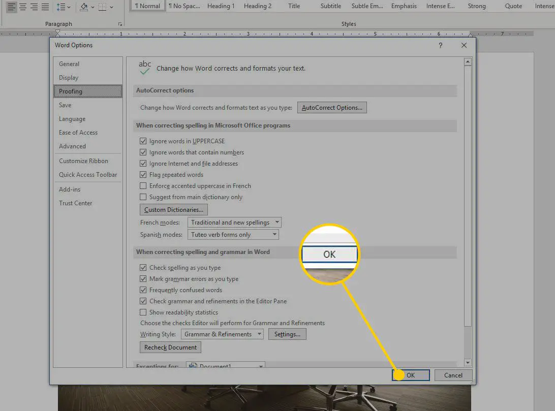 Optiescherm in Microsoft Word met de knop OK gemarkeerd